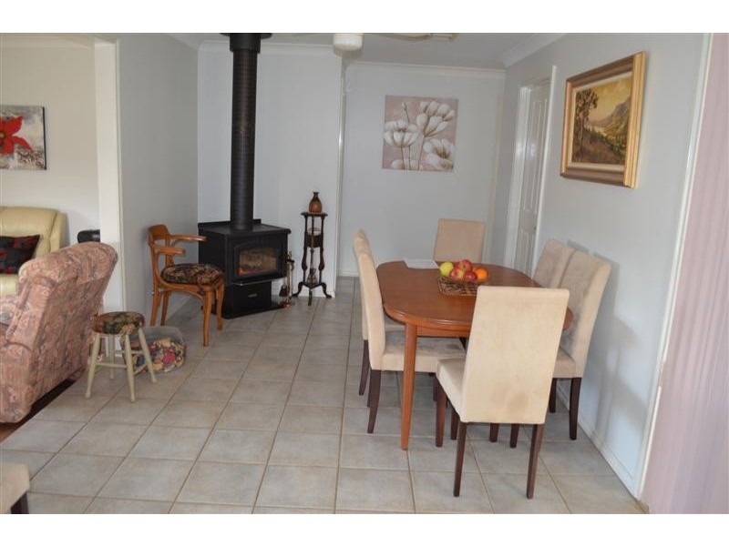 17 Martin Place, Tumut NSW 2720