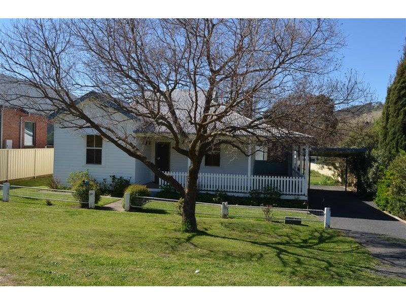 48 Lynch Street, Adelong NSW 2729