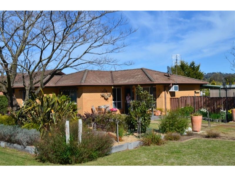 40 Selwyn Street, Adelong NSW 2729