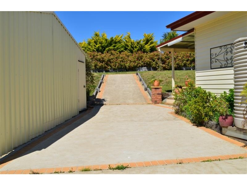 95 East Gilmore Road, Tumut NSW 2720