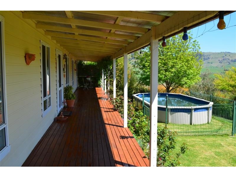 95 East Gilmore Road, Tumut NSW 2720