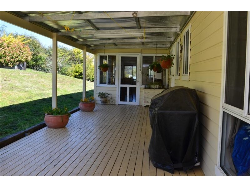 95 East Gilmore Road, Tumut NSW 2720