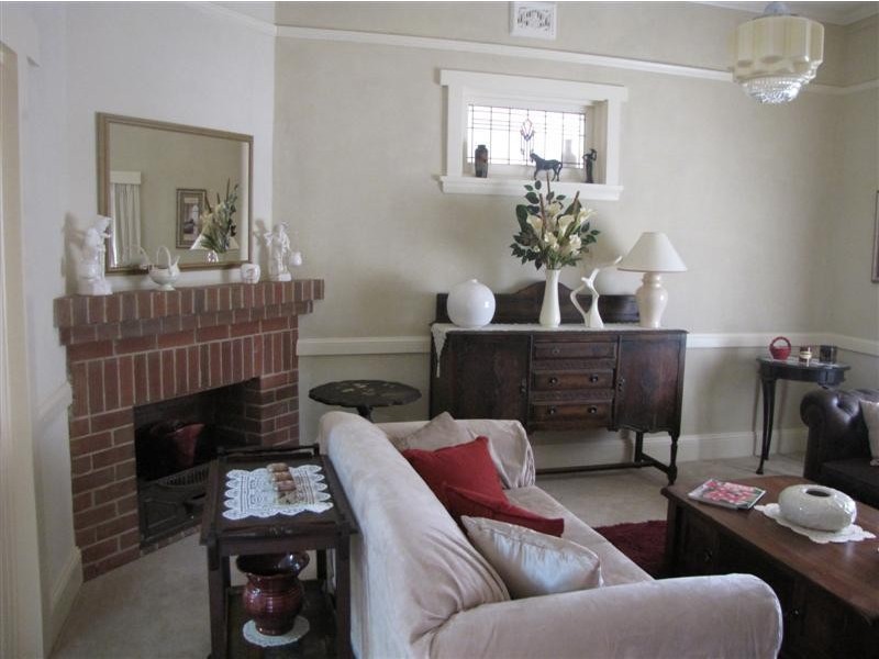 81 Tumut Street, Adelong NSW 2729