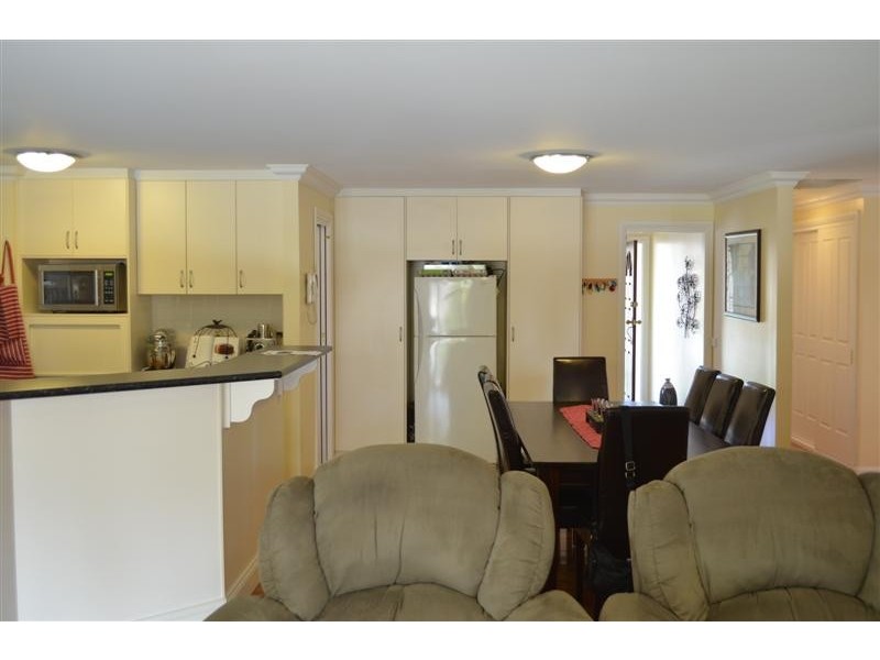 160 Simpson Street, Tumut NSW 2720