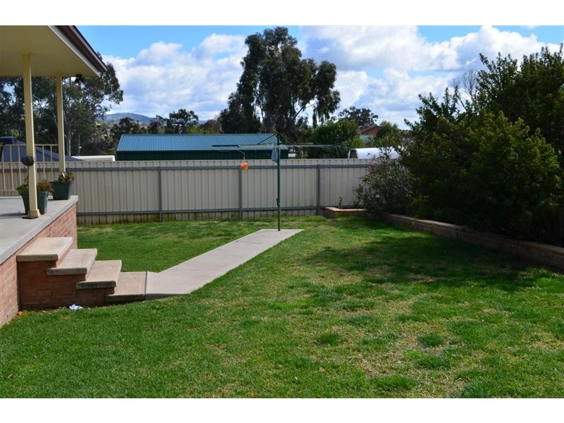 160 Simpson Street, Tumut NSW 2720