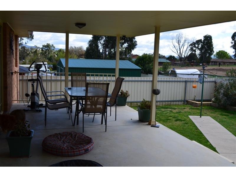 160 Simpson Street, Tumut NSW 2720
