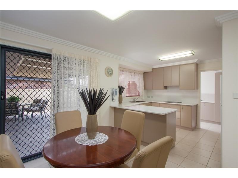 2/65 Broughton Street, Tumut NSW 2720