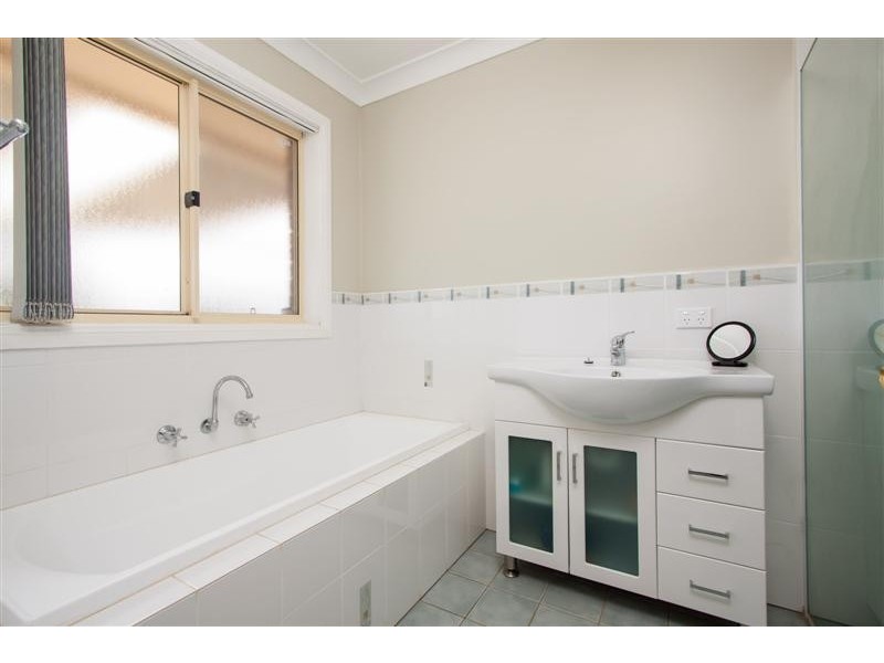 3/13 Grevillea Place, Tumut NSW 2720