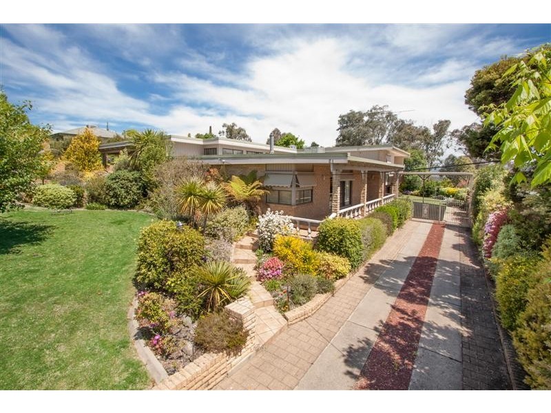 21 Lambie Street, Tumut NSW 2720