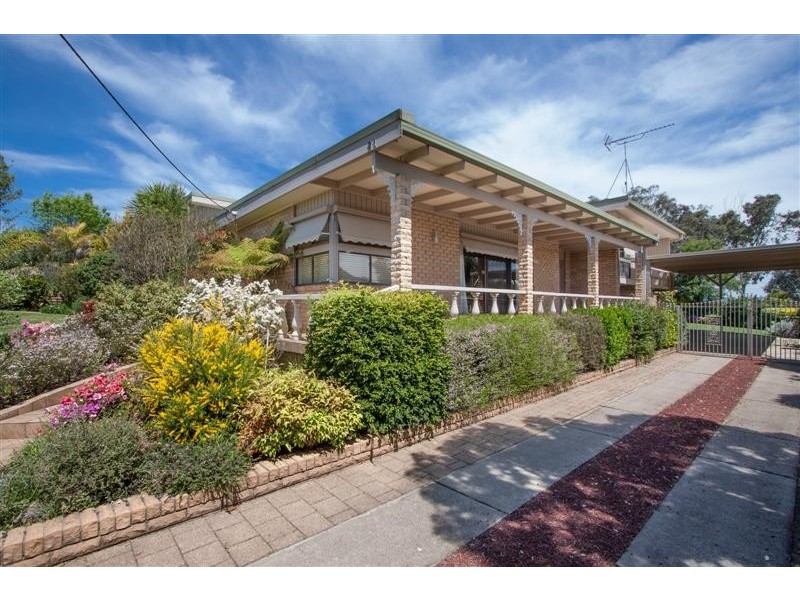 21 Lambie Street, Tumut NSW 2720