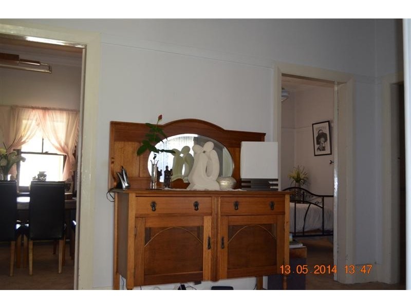 87 Merivale Street, Tumut NSW 2720