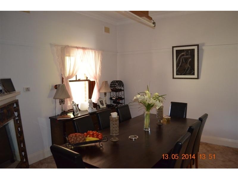 87 Merivale Street, Tumut NSW 2720