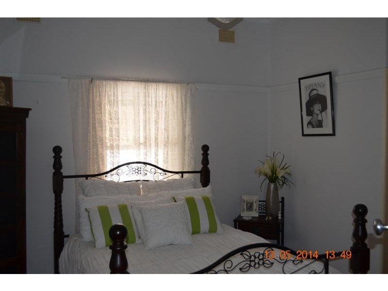 87 Merivale Street, Tumut NSW 2720