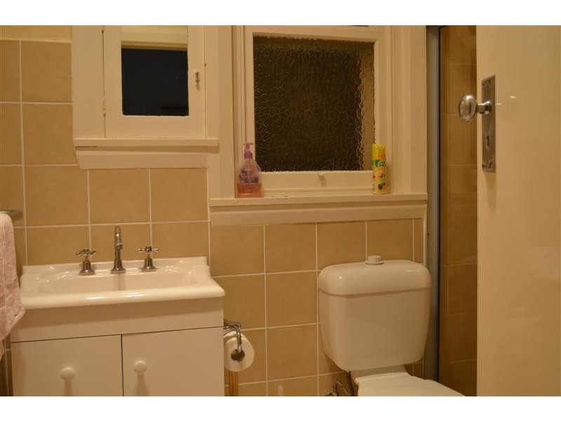 87 Merivale Street, Tumut NSW 2720