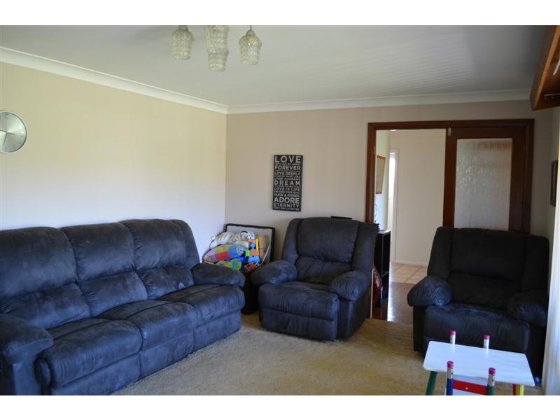 5 Bassett Street,, Tumut NSW 2720