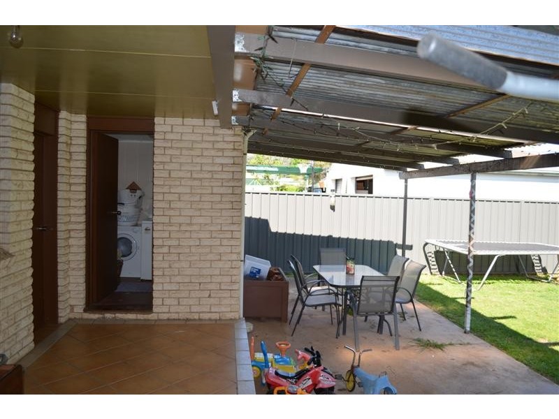 5 Bassett Street,, Tumut NSW 2720
