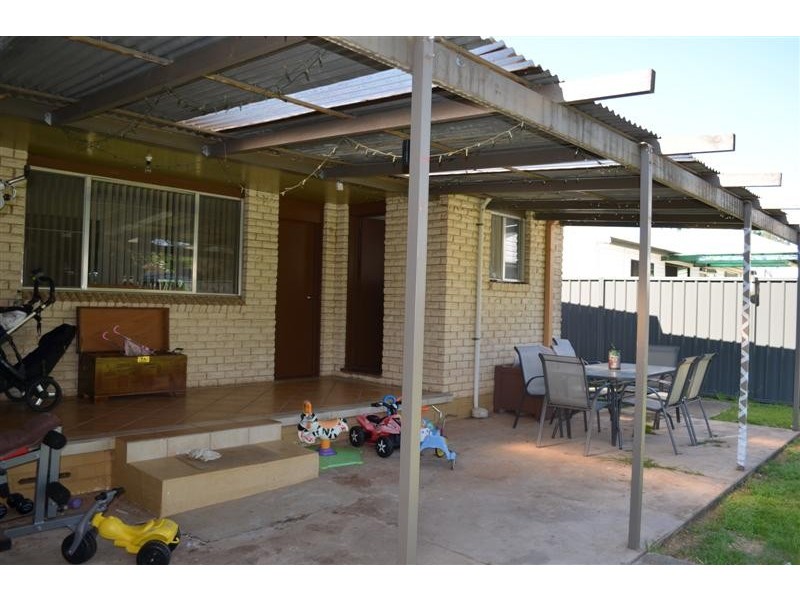 5 Bassett Street,, Tumut NSW 2720