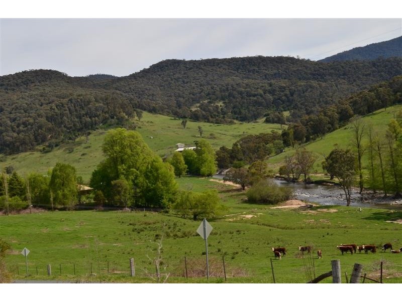 - “Kinelm” Goobarragandra Road, Tumut NSW 2720