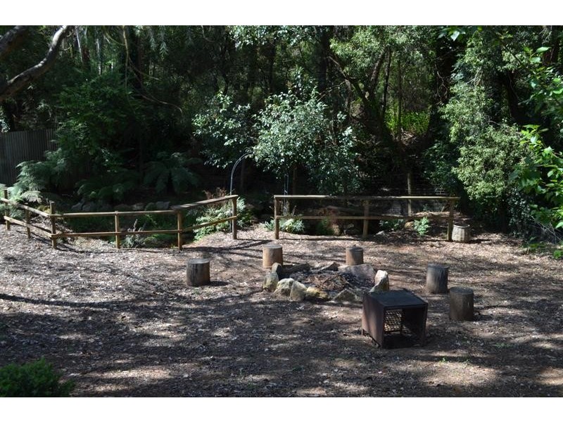 29 Forest Road, Batlow NSW 2730