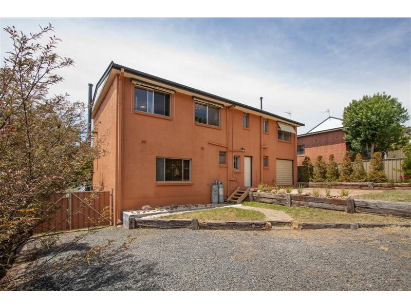 7 Highland Avenue, Tumut NSW 2720