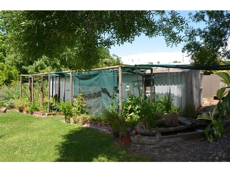 68 Sydney Street, Tumut NSW 2720