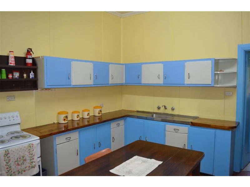 68 Sydney Street, Tumut NSW 2720