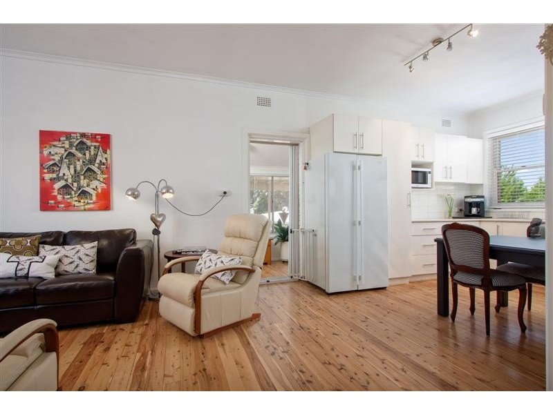 116 Capper Street, Tumut NSW 2720