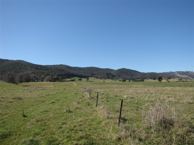 892 East Gilmore Road, Tumut NSW 2720
