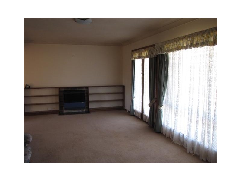 13 Batlow Avenue, Batlow NSW 2730