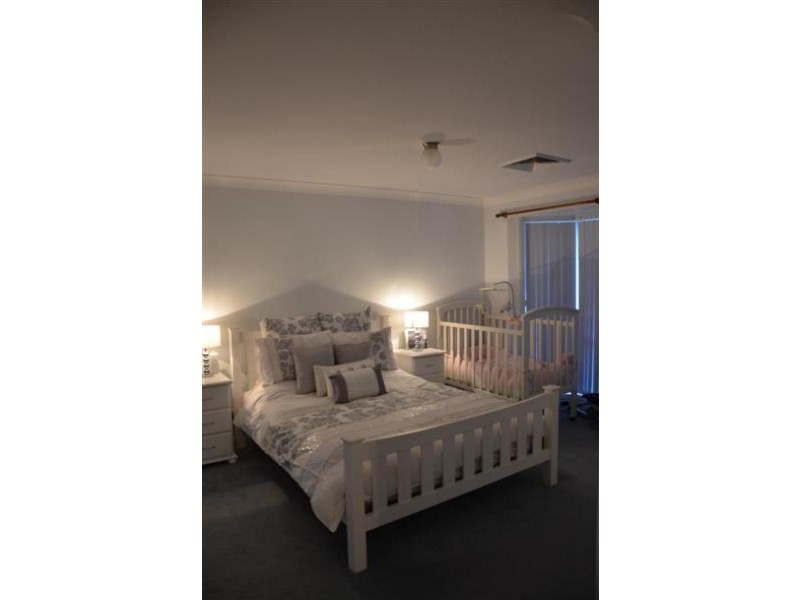 10 Fairway Drive, Tumut NSW 2720