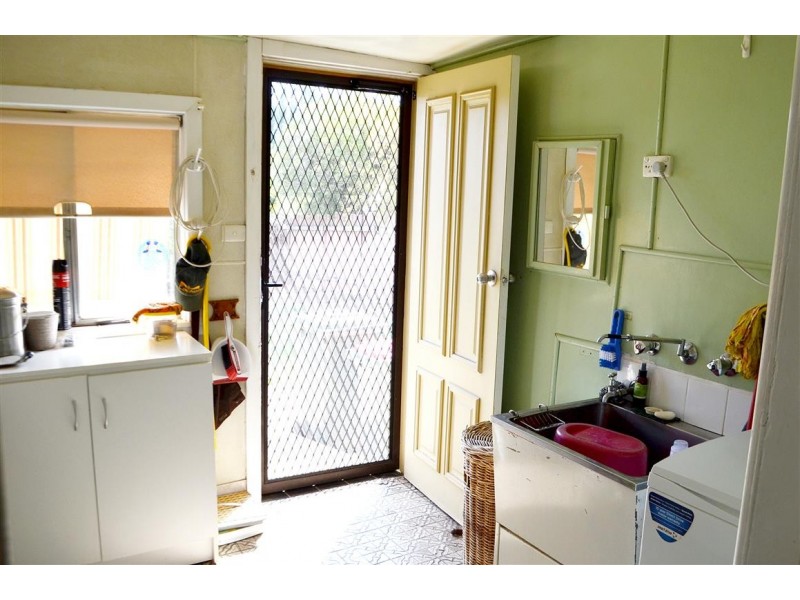 44 Lockhart Street, Adelong NSW 2729