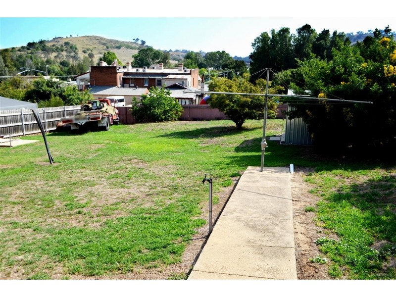 44 Lockhart Street, Adelong NSW 2729