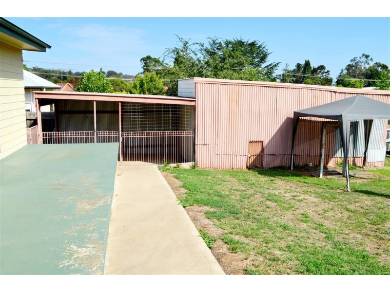 44 Lockhart Street, Adelong NSW 2729