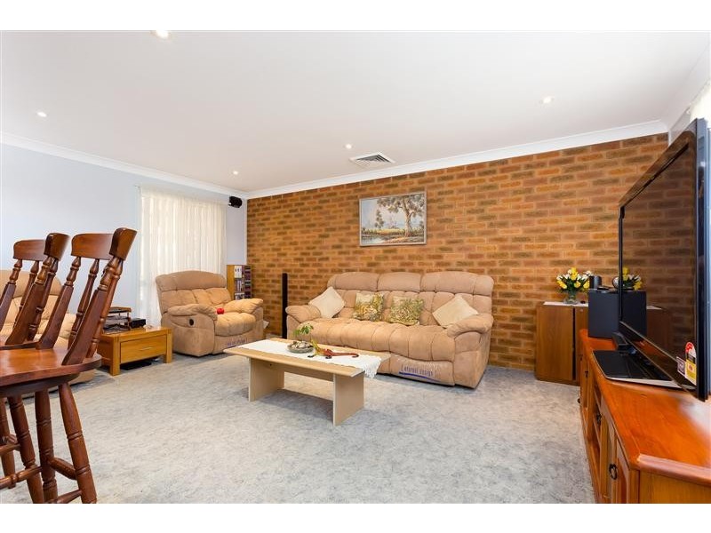 16 Mountford Street, Tumut NSW 2720