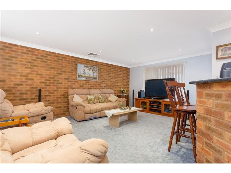 16 Mountford Street, Tumut NSW 2720