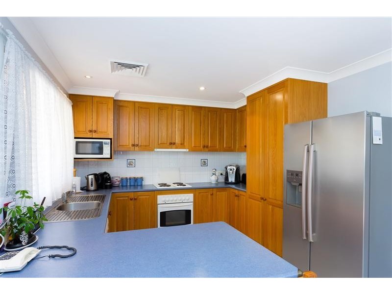 16 Mountford Street, Tumut NSW 2720