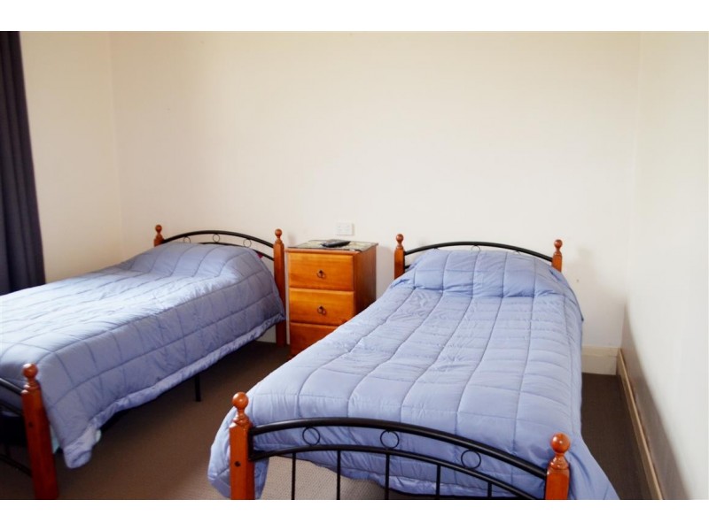 95 Simpson Street, Tumut NSW 2720
