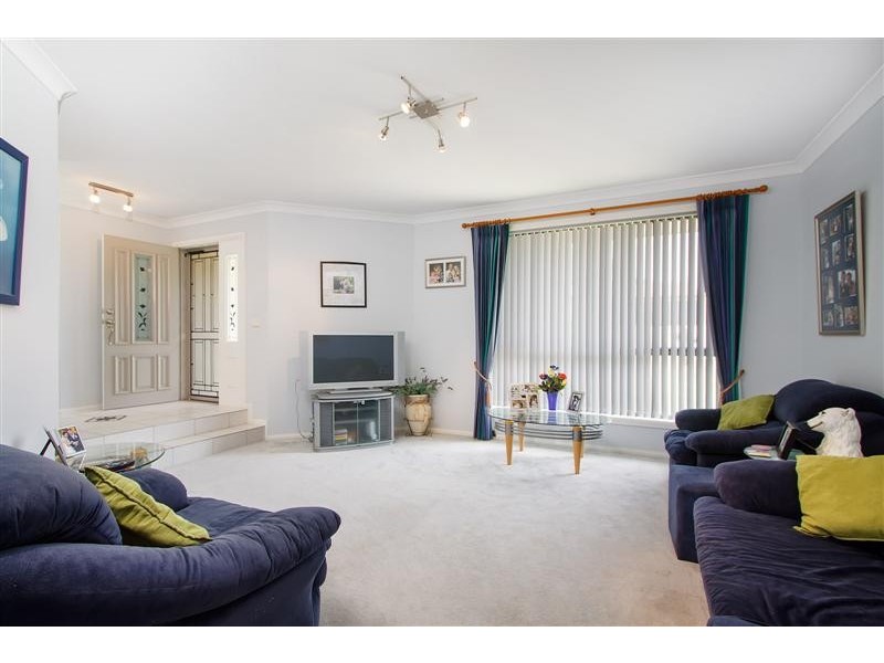 8 Harris Street, Tumut NSW 2720