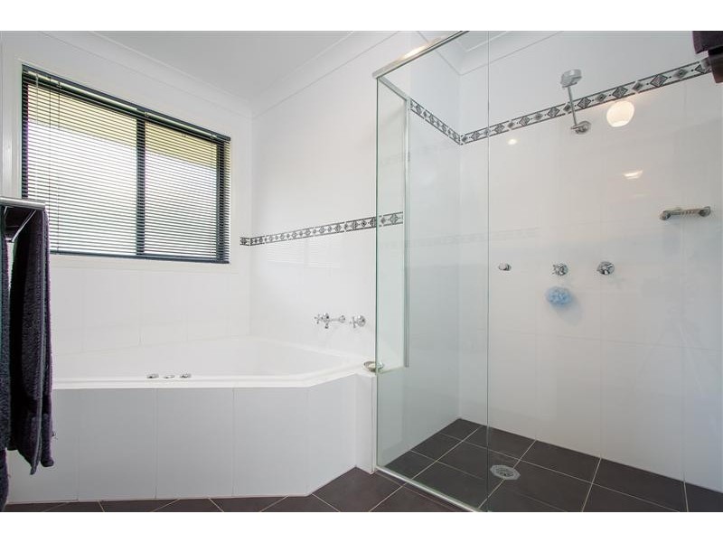 8 Harris Street, Tumut NSW 2720