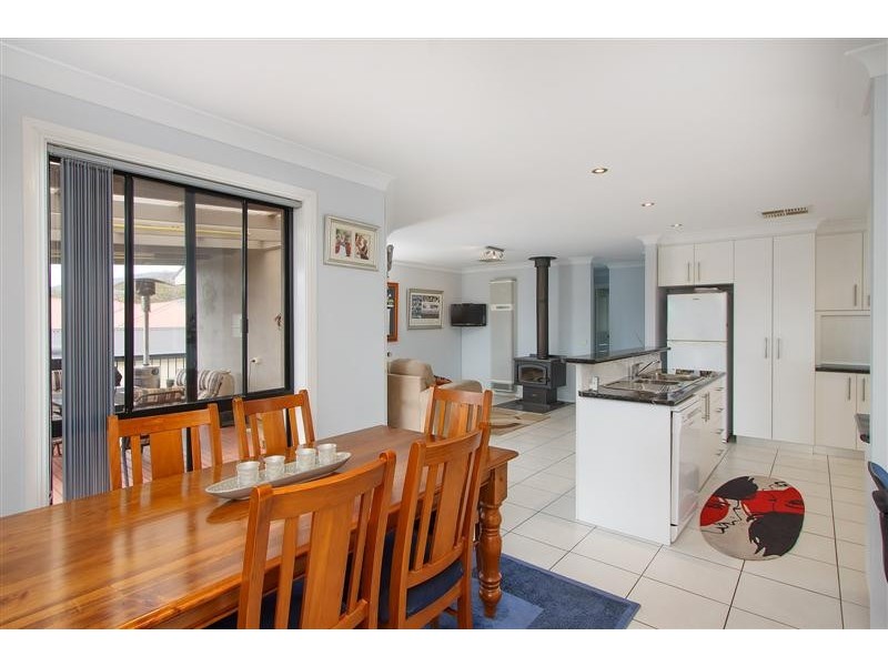 8 Harris Street, Tumut NSW 2720