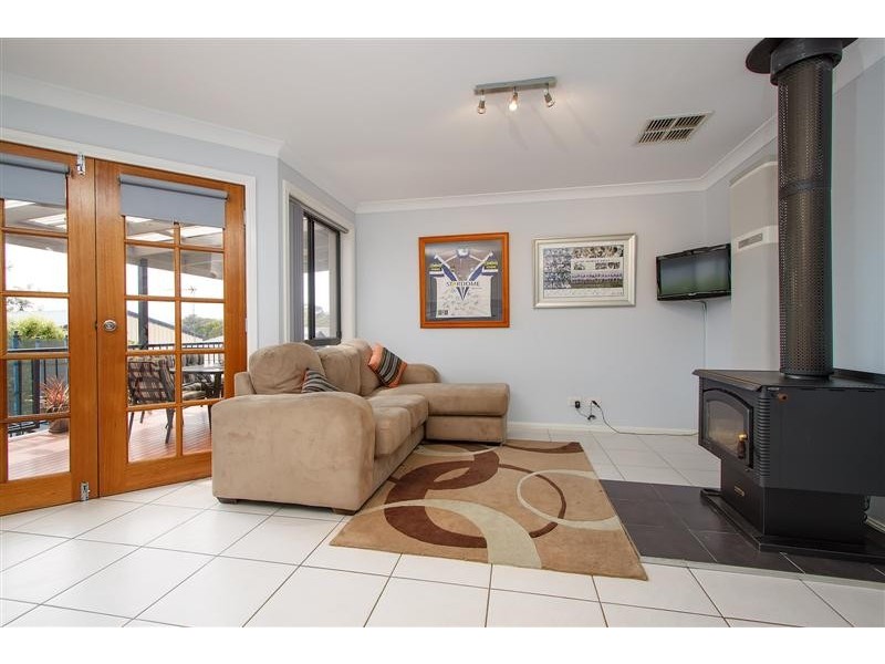 8 Harris Street, Tumut NSW 2720