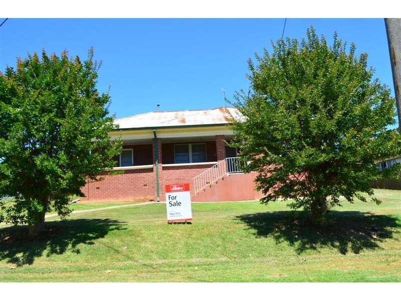 9 Capper Street, Tumut NSW 2720