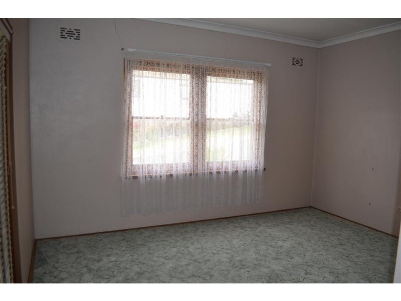 9 Capper Street, Tumut NSW 2720