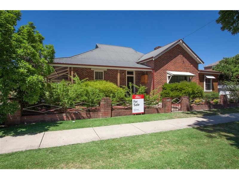 81 Tumut Street, Adelong NSW 2729