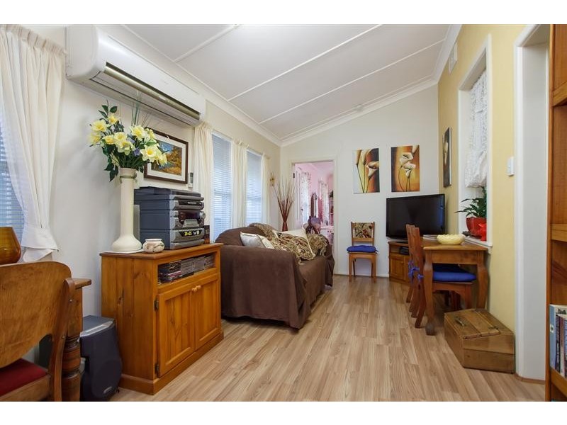 81 Tumut Street, Adelong NSW 2729