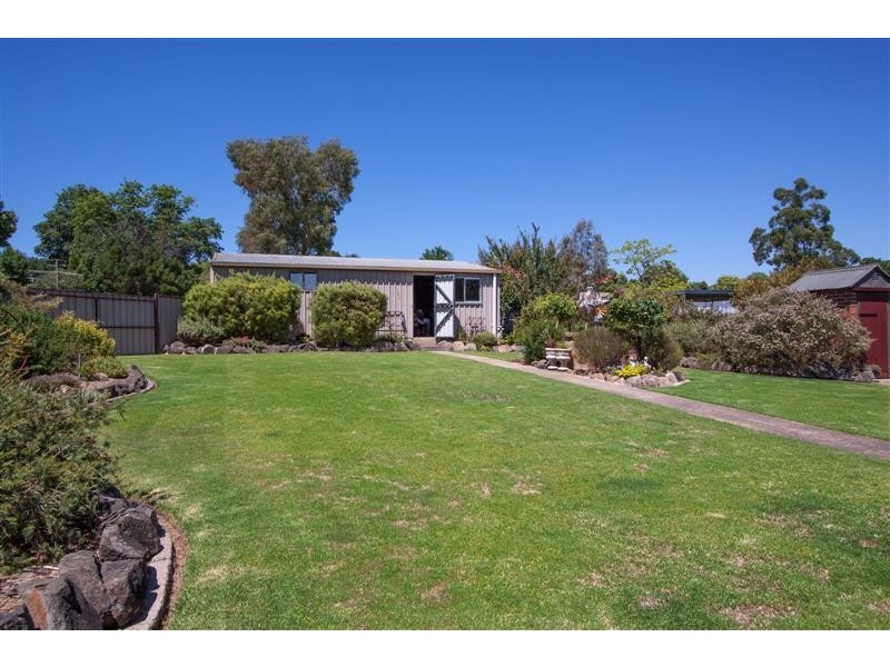 81 Tumut Street, Adelong NSW 2729