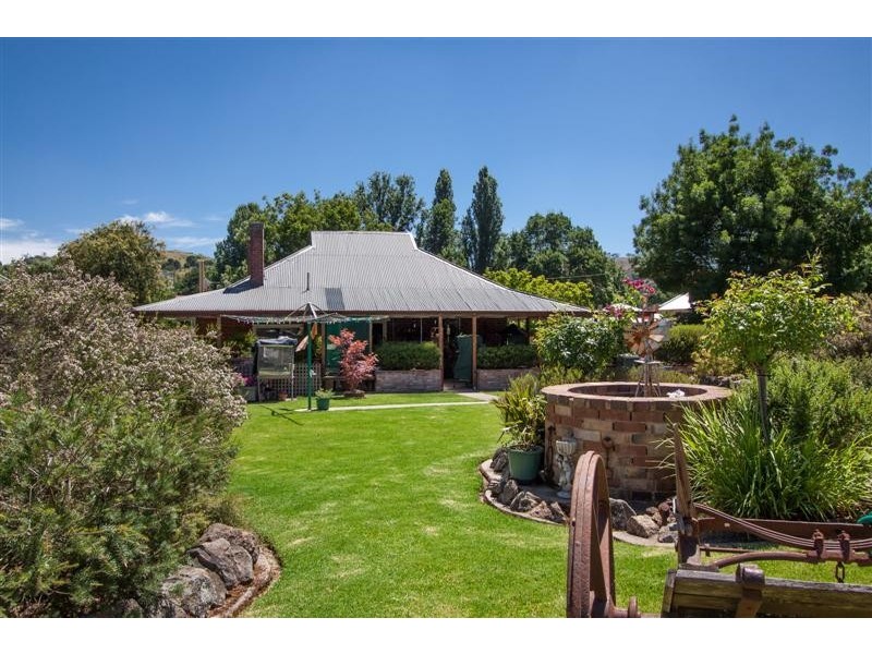 81 Tumut Street, Adelong NSW 2729