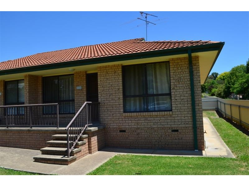 1/43 Havelock Street, Adelong NSW 2729