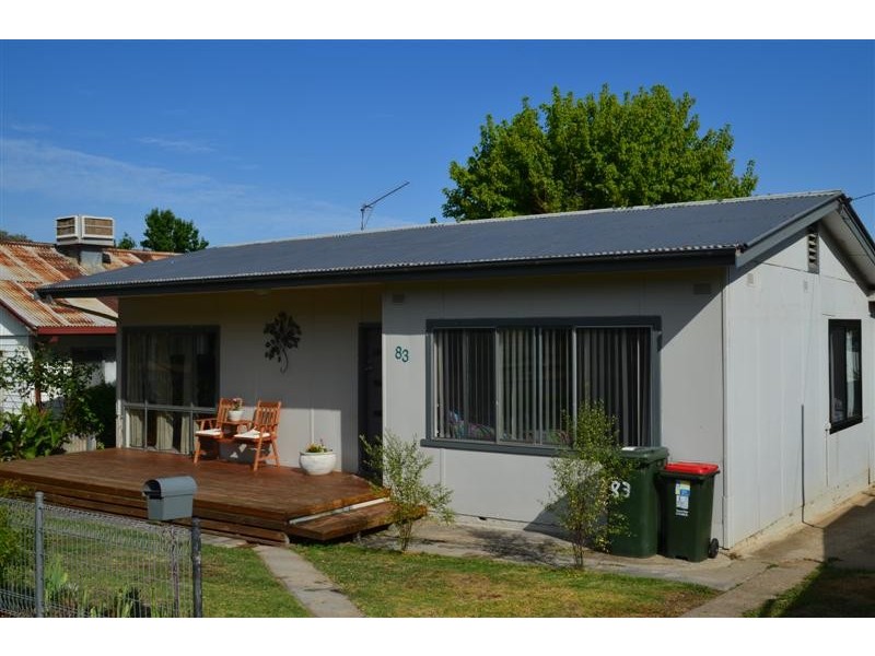 83 Clarke Street, Tumut NSW 2720