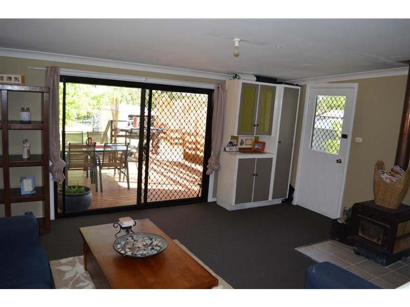 83 Clarke Street, Tumut NSW 2720